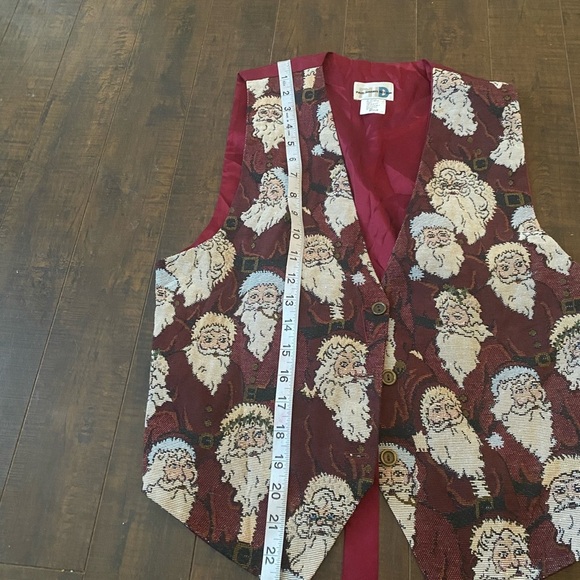 Paul Harris Santa button vest - Picture 6 of 8